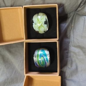 Lot of 2 pier 1 size 9 glass rings